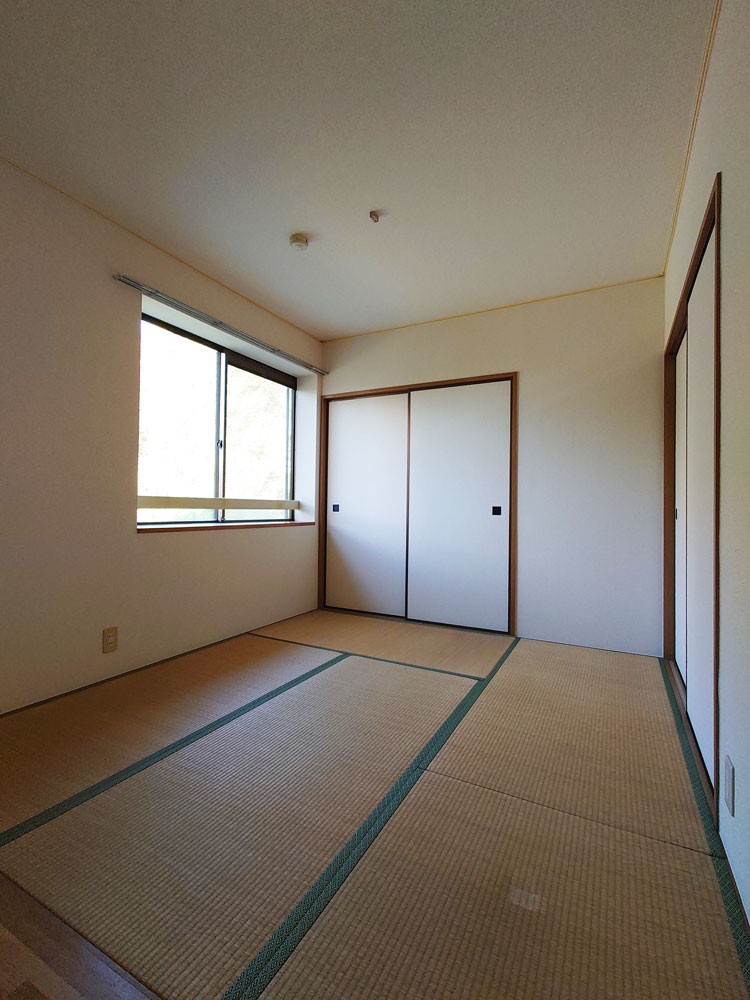 302号室の写真になります。参考